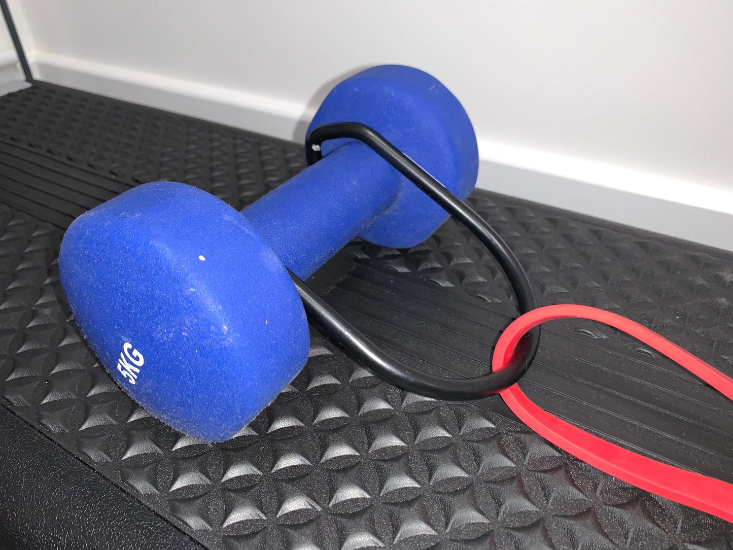 RARP-ID Fitness Resistance Band Clip for Dumbbells & Barbells – Add Adjustable Resistance to Any Lift